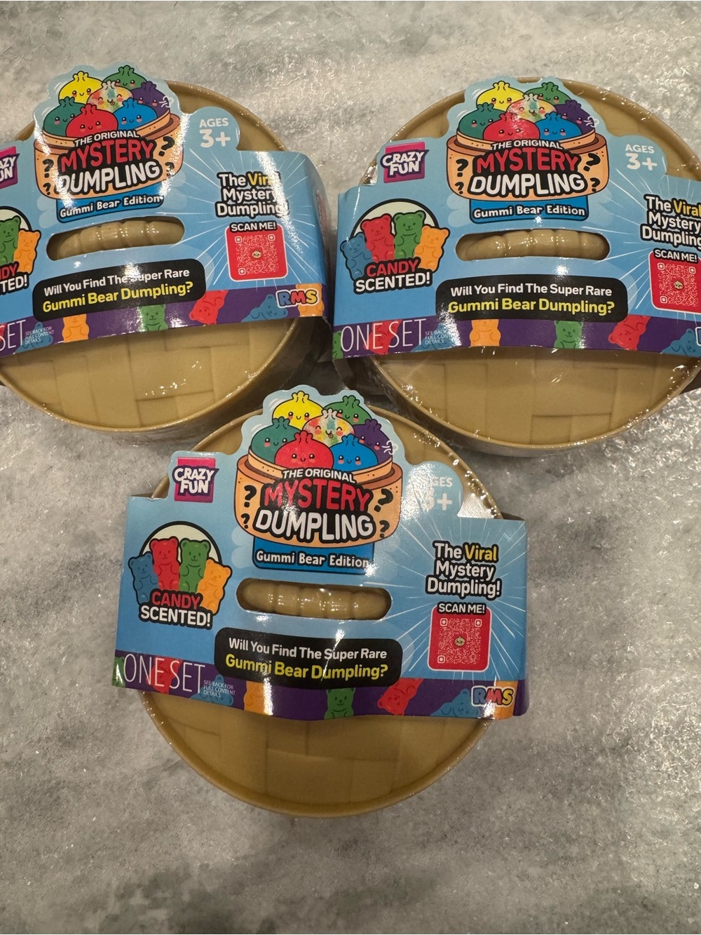Mystery Dumpling Gummi Bear Edition Candy-Scented Surprise - Gold